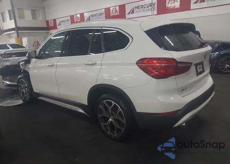 2021 BMW X1 Sdrive28I z USA, uszkodzony, nr VIN WBXJG7C05M5U33457